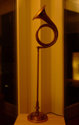 Findling-Lampe "Post";Posthorn+alte Lampenteile;neigbar; verkauft