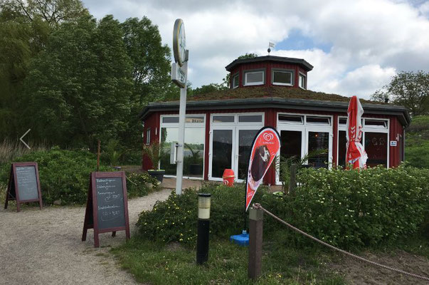 Der Beachpoint am Strand in Zislow