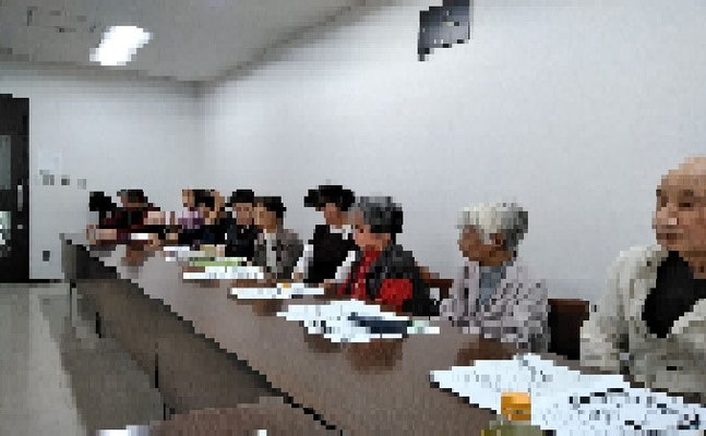 西部地区社会適応研修会　自由懇談会風景