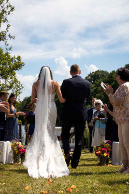 Vater mit Braut, freie Trauung, Weiherhof Wächtersbach, Weiherhof 1, 63607 Wächtersbach, Lokation für Hochzeiten