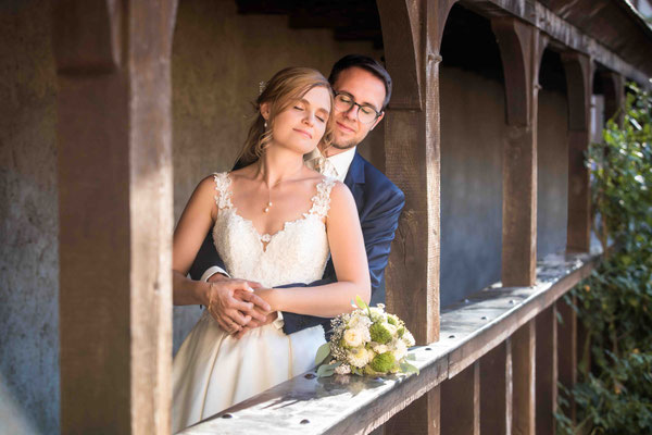 Burg Crass Hotel & Eventlocation Eltville, Freygäßchen 1, 65343 Eltville am Rhein, Hochzeitsbilder, Hochzeitsfoto, Hochzeitsfotograf, Fotograf für Hochzeiten, kreative Hochzeit, Hochzeitspaar, Hochzeit, Spaß Bild Hochzeit Gruppen,