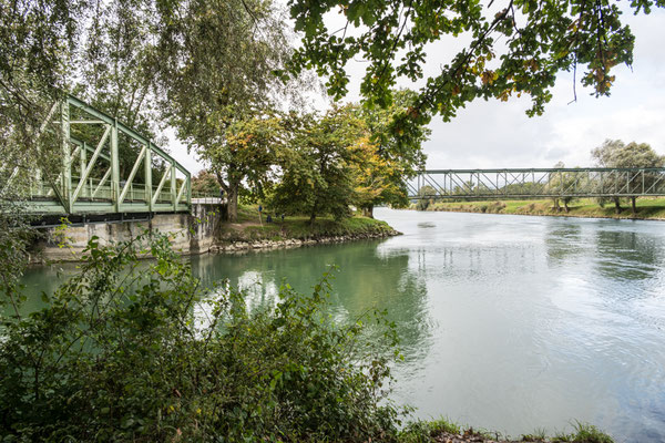 Mündung alte Aare in Hagneckkanal