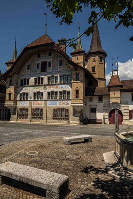 Büren an der Aare, Schloss