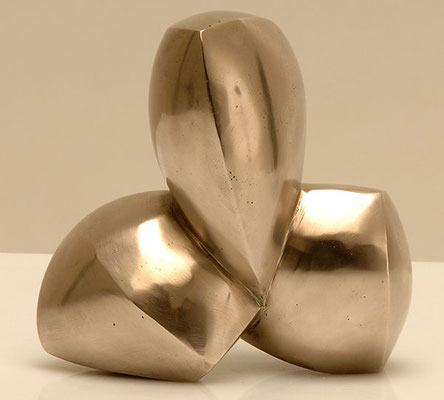 Bolas I - 2007 - Bronze - 14 (h) x 14 (b) x 7 (t) cm - Ansicht 1