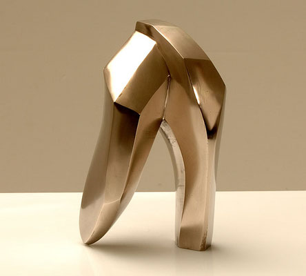 ohne Titel X - 2007 - Bronze  hochglanzpoliert - 25 (h) x 15 (b) x 13 (t) cm