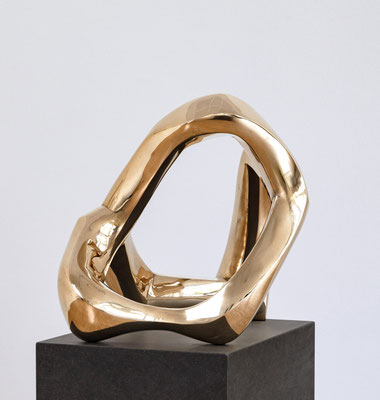 o.T. I - 2021 - Bronze - hochglanzpoliert - 34 (h) x 40 (b) x 36 (t) cm - Ansicht 2