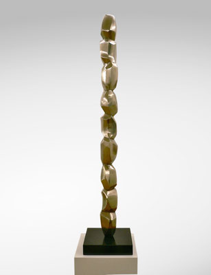 Bolas IV - 2012 - Bronze - 97 (h) x 8 (b) x 9 (t) cm 