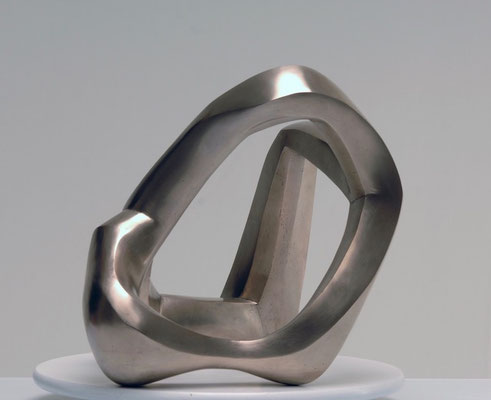 ohne Titel I - 2002 - Bronze matt -  34 (h) x 40 (b) x 36 (t) cm - Ansicht 1