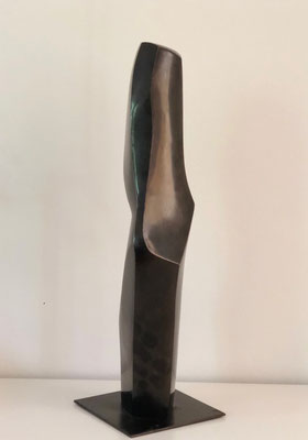 Stele III - 2011 - Bronze schwarz patiniert - 45 (h) x 12 (b) x 9 (t) cm - Ansicht 1