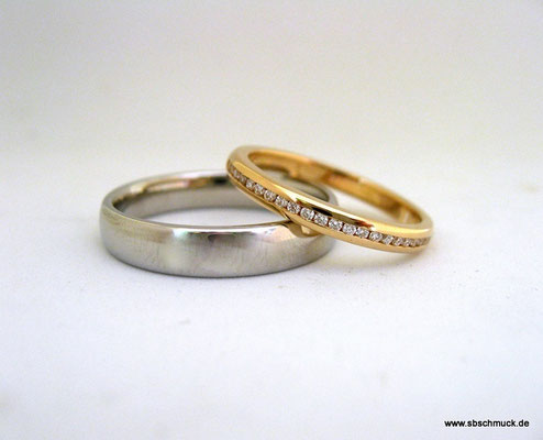 Trauringe aus Weißgold und Roségold (Kanalfassung)