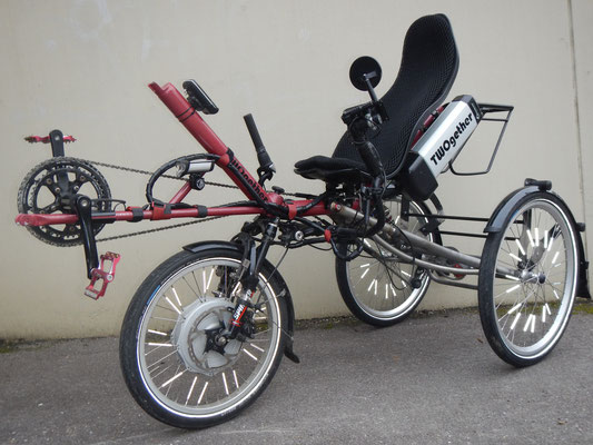 TWOgether Single Trike with pannier rack (www.twogetherbikes.com)
