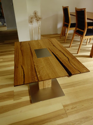 Sofatisch aus Eiche und Edelstahl
