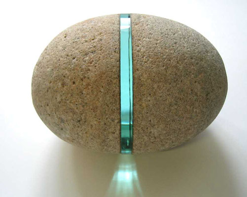 Lothar Göbel, Stein-Glas-Stein. Skulptur, Staatspreis, abstrakt, Glaskunst