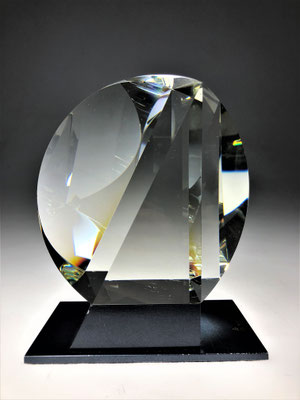 Karl Berg, geschliffenes Glas, optisches Glas, Glasskulptur, sculpture, studioglas