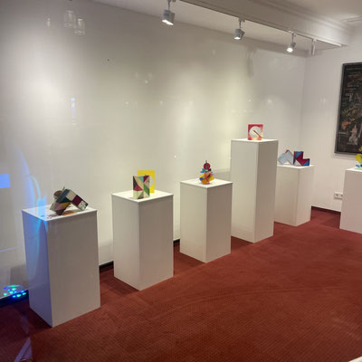 CCAA Studioglas glaskunst glasgalerie glassart blownglass handblown kunsthandwerk unikat collect köln cologne angewandt kunst sammlung ausstellung design paperweight briefbeschwerer exhibition verresoufflé galerieduverre interiordesign 