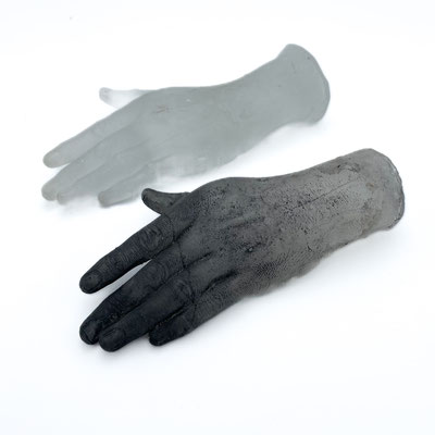 Deborah Hopkins, pâte-de-verre, kilncast, sculpture, Studioglas, blownaway