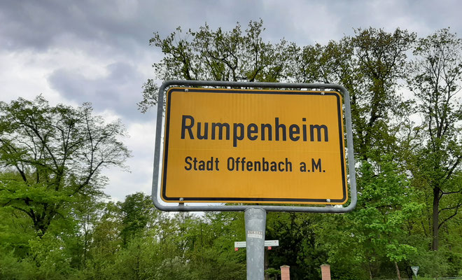 Ortsschild Rumpenheim © photo-alliance.de