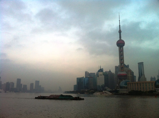 Blick auf den Stadtteil Pudong vom Bund, Shanghai