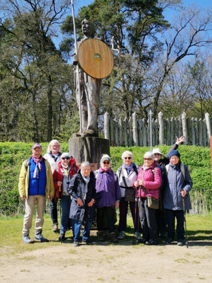 Gruppe 2 bei der Arkeburgführung