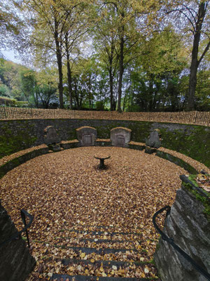 Der Goethebrunnen bei Hochstätten