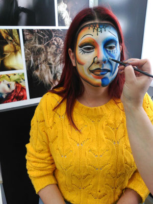 Curso maquillaje Zaragoza, estudiar maquillaje Zaragoza, academia maquillaje Zaragoza, escuela maquillaje Zaragoza, formación maquillaje Zaragoza, curso maquillaje Zaragoza, cursos de maquillaje Zaragoza.