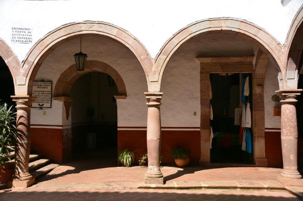 Patzcuaro - former monastery with 11 patios