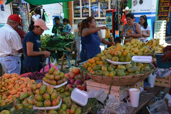 Market in Zaachila