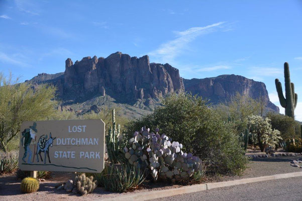 Lost Dutchman Campground east of Phoenix