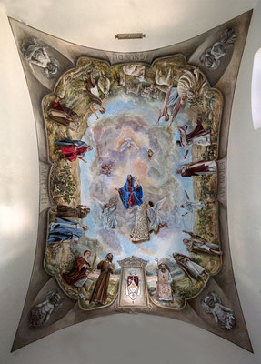 Bóveda pintada en la sacristía de la ermita de la Virgen del Rosario de Pastores, Huerta de Valdecarábanos, Toledo.