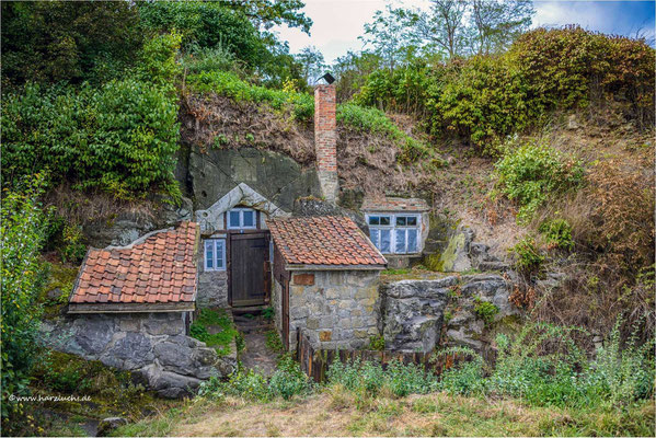 Höhlenwohnung ... in Langenstein, am Weg zur Altenburg