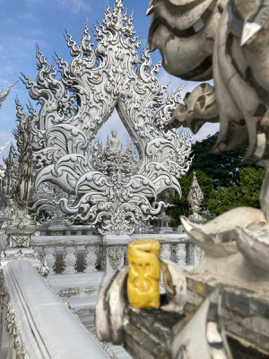 Au Temple Blanc, à Chiang Rai, en Thaïlande...