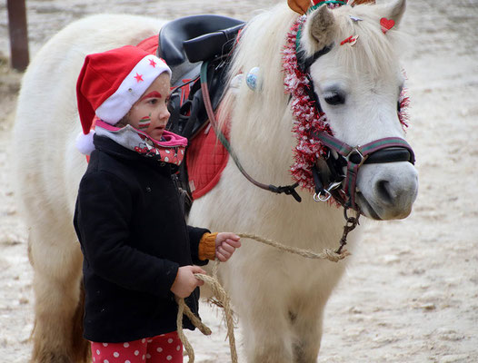 Stage poney à Noël, jeux déguisés