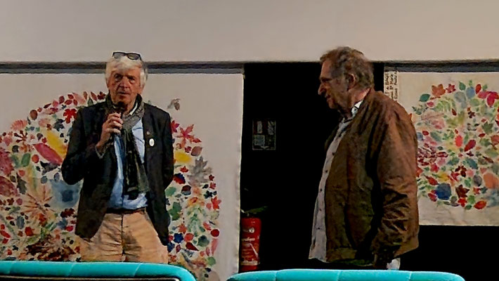Intervention de Bernard Uthurry maire d'Oloron Sainte Marie heureux de recevoir les labels