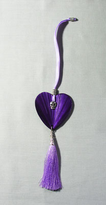 Décoration violette à suspendre sur une clef, une poignée... (vendue)