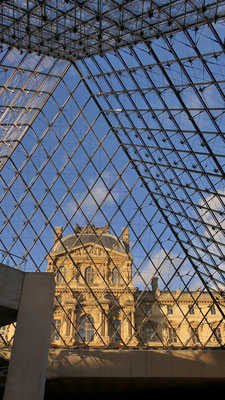 Louvre in der Pyramide