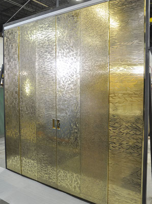 Porte accordéon en bronze texturé