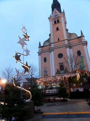 sternenbaum, 500x170 cm, metall und lack, 2014