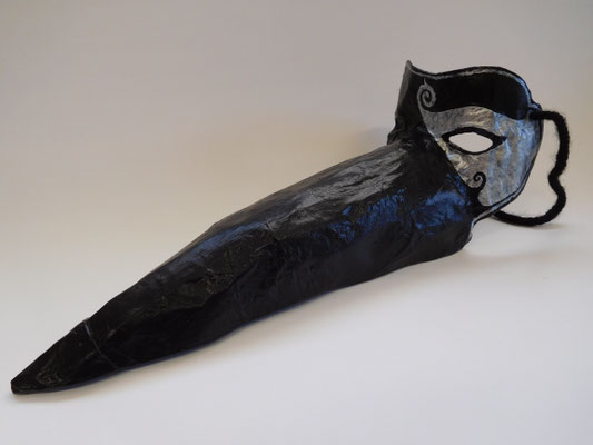 rabenmaske, acrylic, paperclay