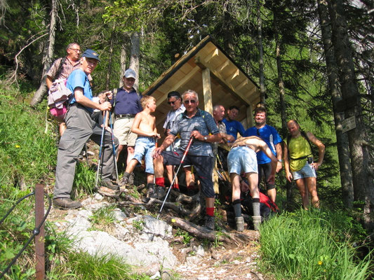 Beim Schafalm-Unterstand