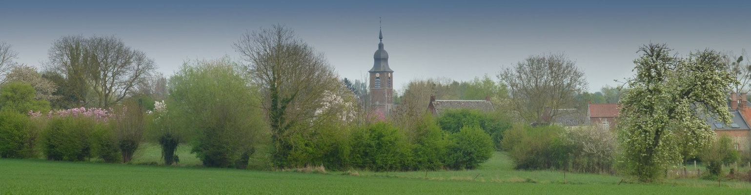 Eglise de Hon vue de La queue du chien