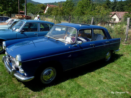 Francis en Peugeot 404