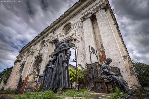 Roman Catholic Ruis in Manila (Pinterest.com)