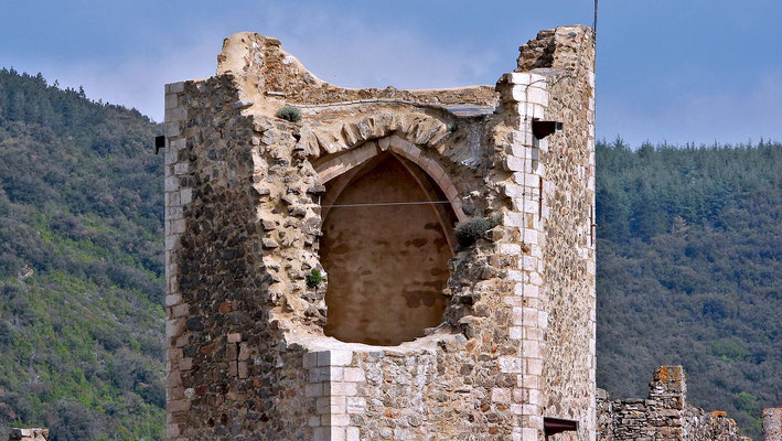 Chateaux de Lastours - der Turm von Burg Cabaret 