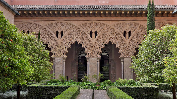 Palacio de la Aljaferia in Zaragoza - Patio der Hl. Isabel