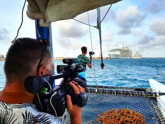 PRINCIPAL FILMS : more than 20 years of developing and producing AWARD-WINNING DOCUMENTARIES - EYE-CATCHING BUSINESS TV - REMARKABLE ACTION MOVIES - REAL LIFE HUMAN INTEREST FILMS