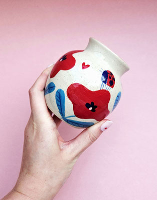 Poppy vase, 2025