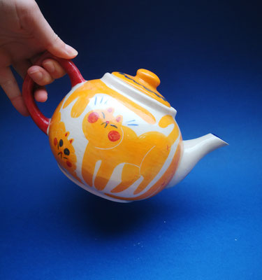 cat tea pot, 2022