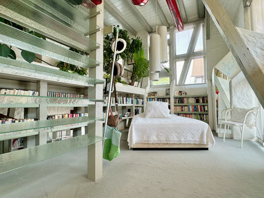 Mittlerer Wohn-/Schlafbereich