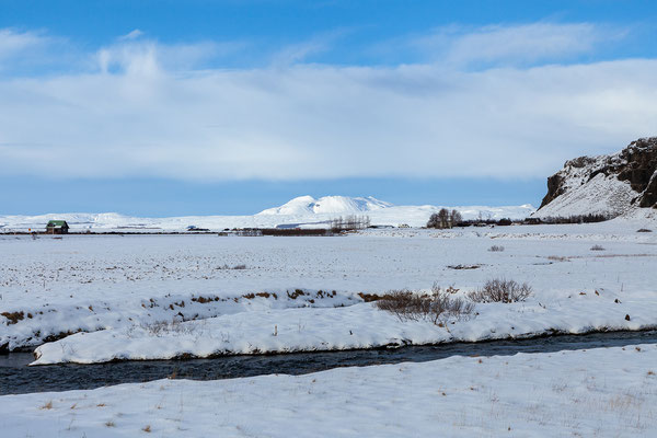 25.02. Beim Seljalandsfoss