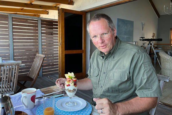 19.10. Auch heute genießen wir unser Frühstück im Kleinzee Oceanfront Guesthouse. 